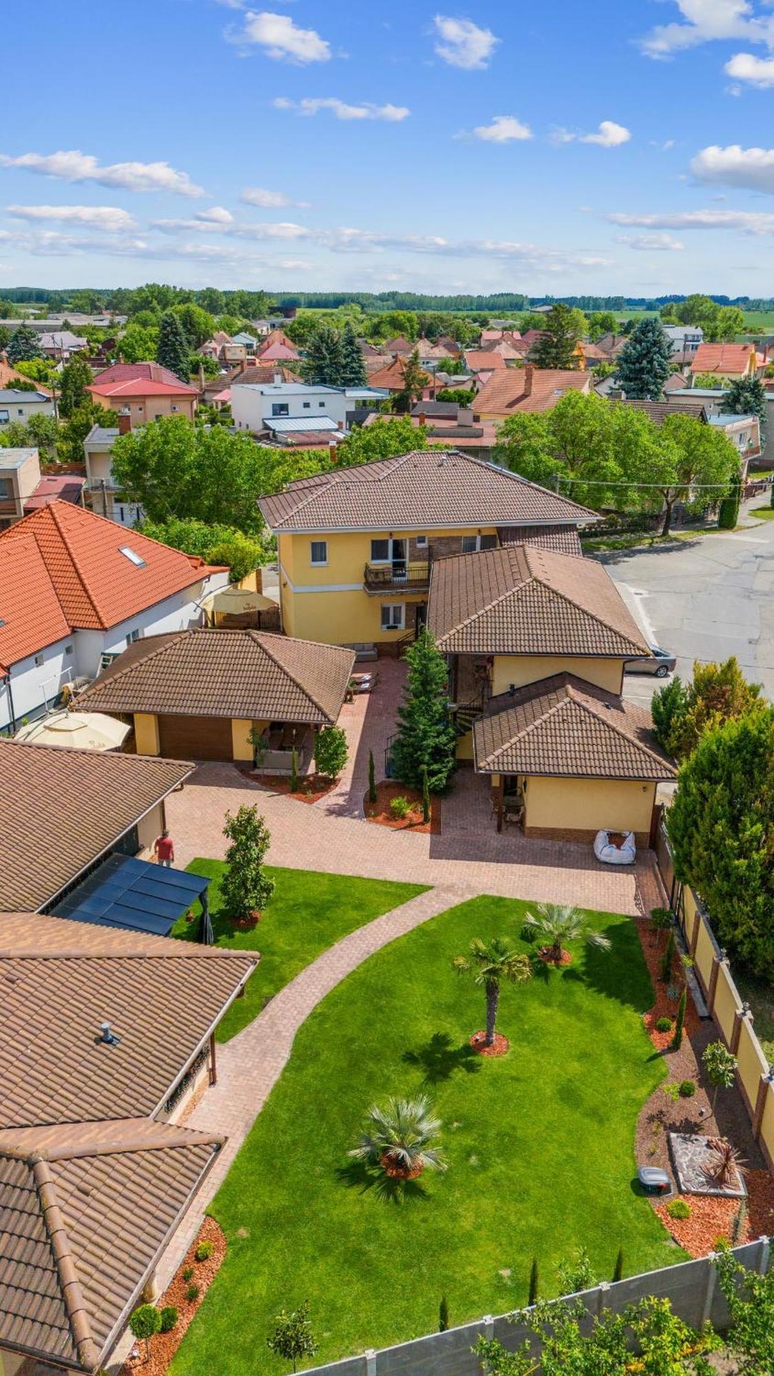 Penzion Helene Hotel Veľký Meder Buitenkant foto